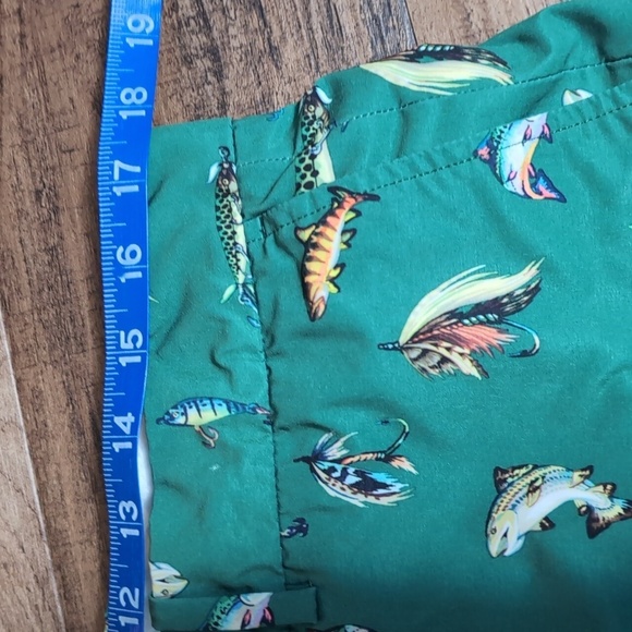 RLX Ralph Lauren Fishing Lure Print Golf Shorts Size 35x10" In Green - Picture 8 of 11